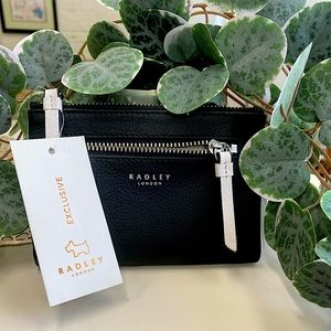 Radley London Bifold Wallet🐕‍🦺